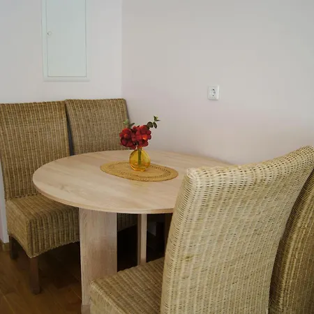 Park Apartment